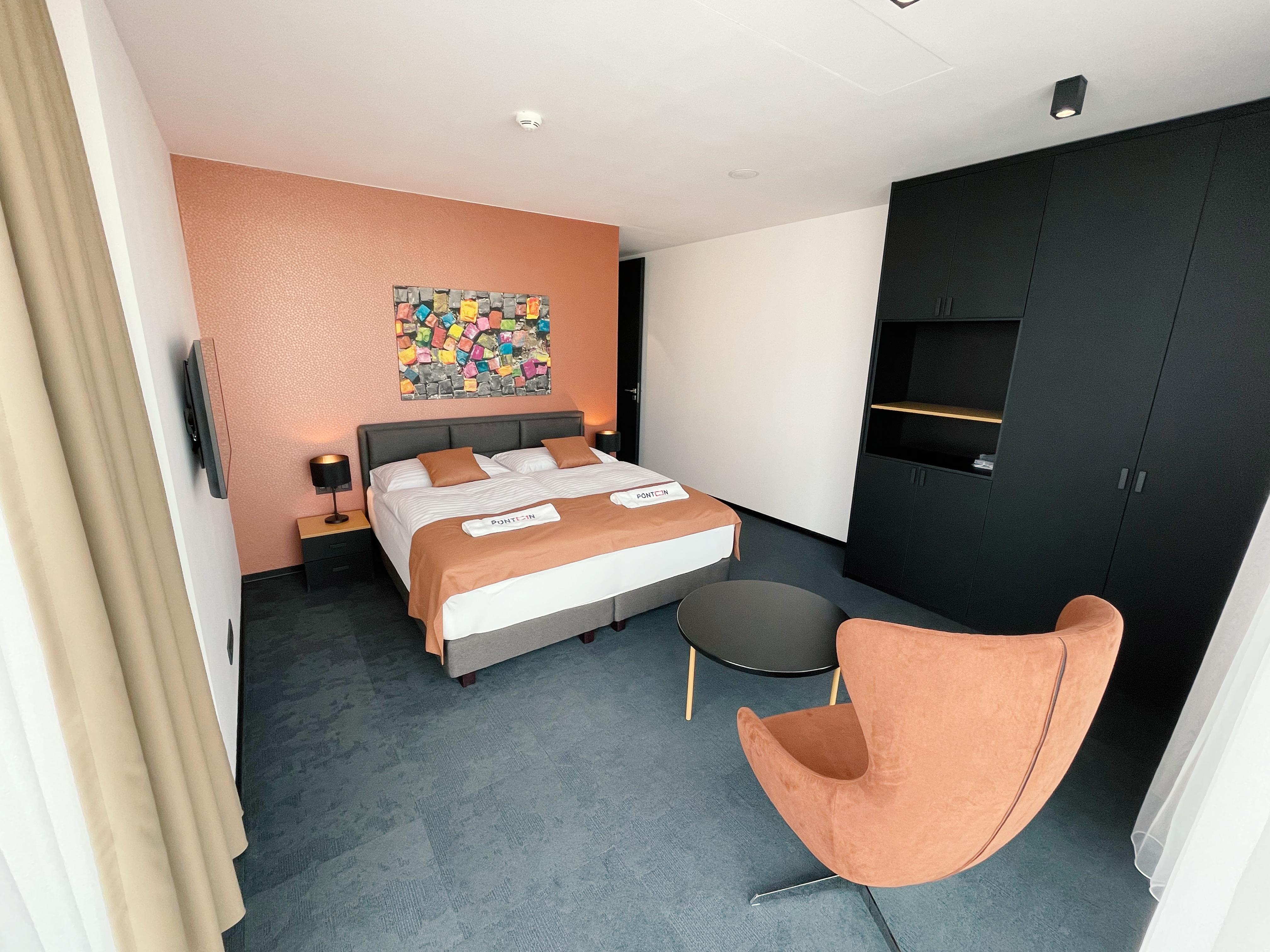 Ponton Rooms