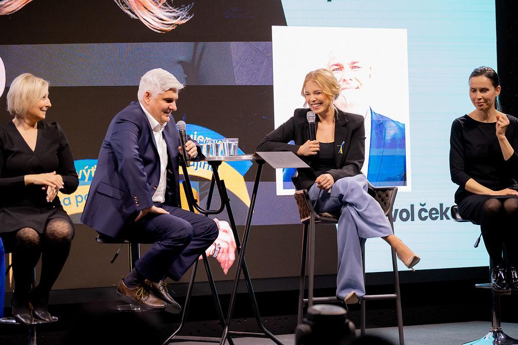 Sit Down s Veronikou 27. 3. (foto Lucia Benedikova)